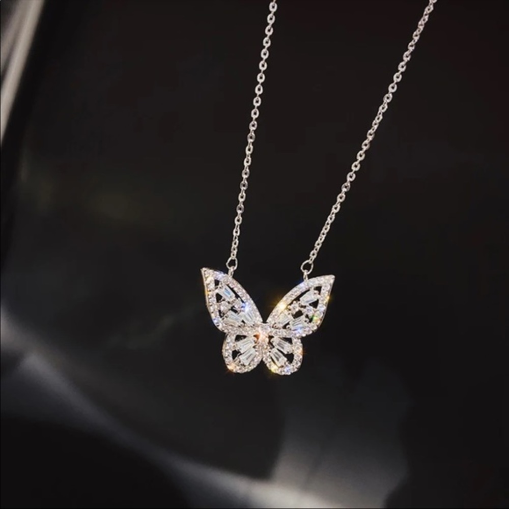 New Elegant Butterfly Cubic Zirconia Necklace